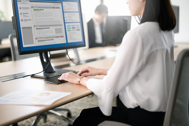 長時間同じ姿勢を続ける方